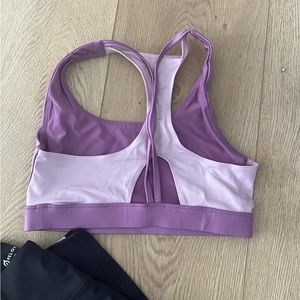 Xsmall Peloton sports bra and leggings
